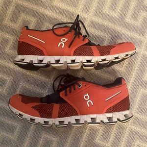 ON Cloud Running shoes